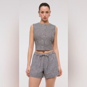 Abercrombie & Fitch Linen-Blend Pull-On Short in Black and White Gingham